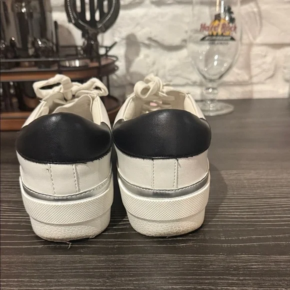 DV by Dolce Vita White and Black Sneakers - Picture 2 of 8